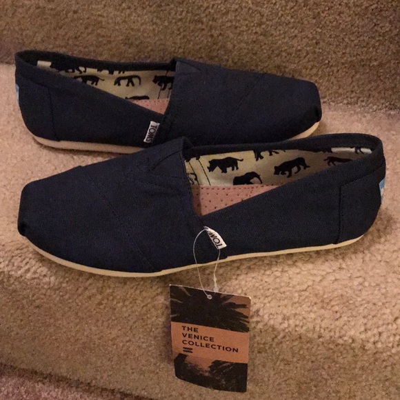 Toms Shoes - Toms women’s classic
